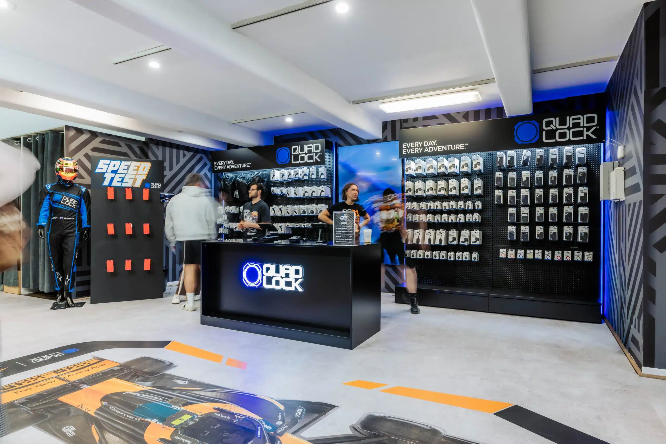 F1 Quadlock Retail Display Shop Counter